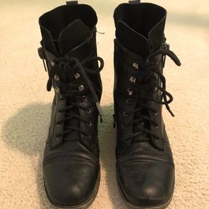 Women’s Combat Boots!
